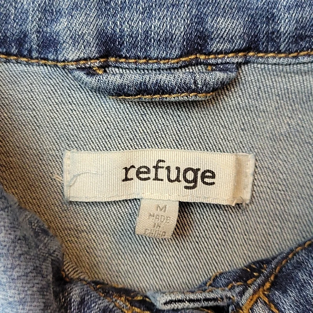REFUGE Distressed Jean Trucker Jacket  M